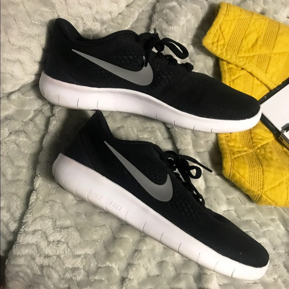 Nike Free Runs
